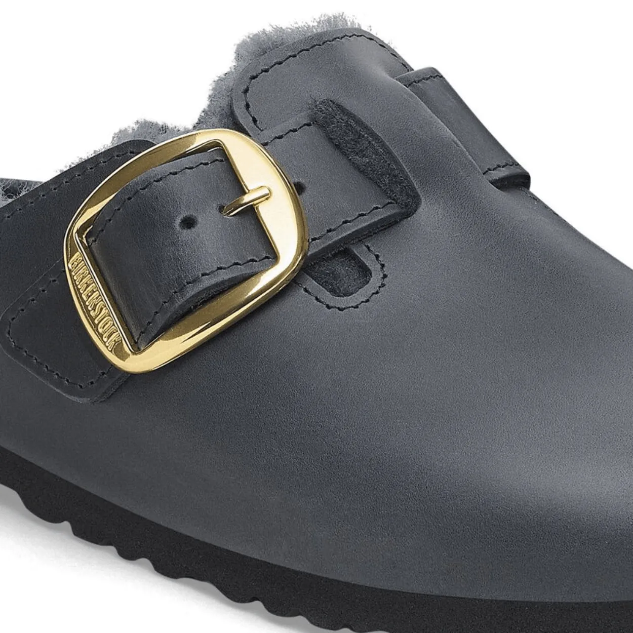 Boston Big Buckle Shearling