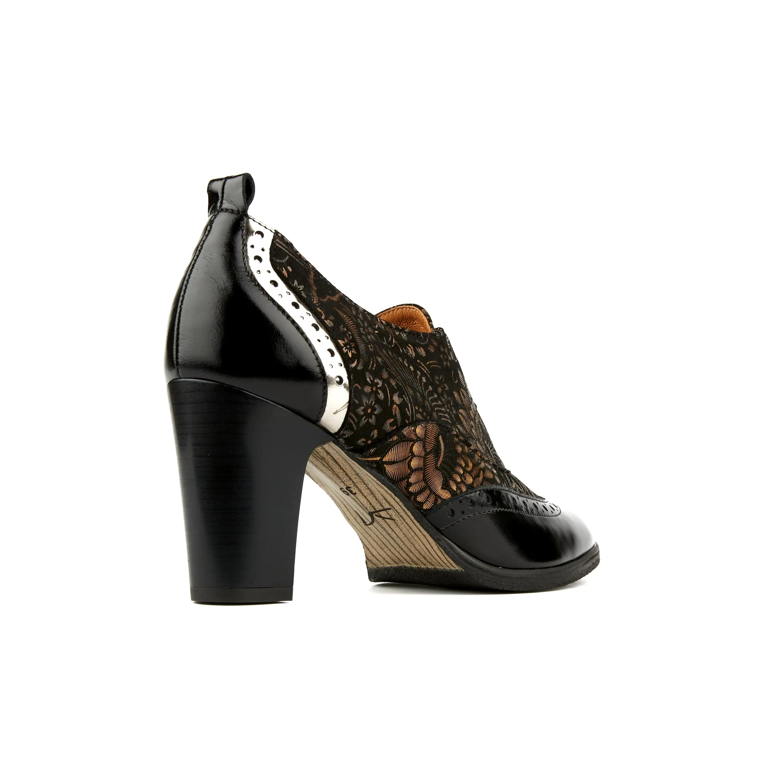 Casino - Black & Gold - Women's oxford pump in 3 inch heel with brogue details