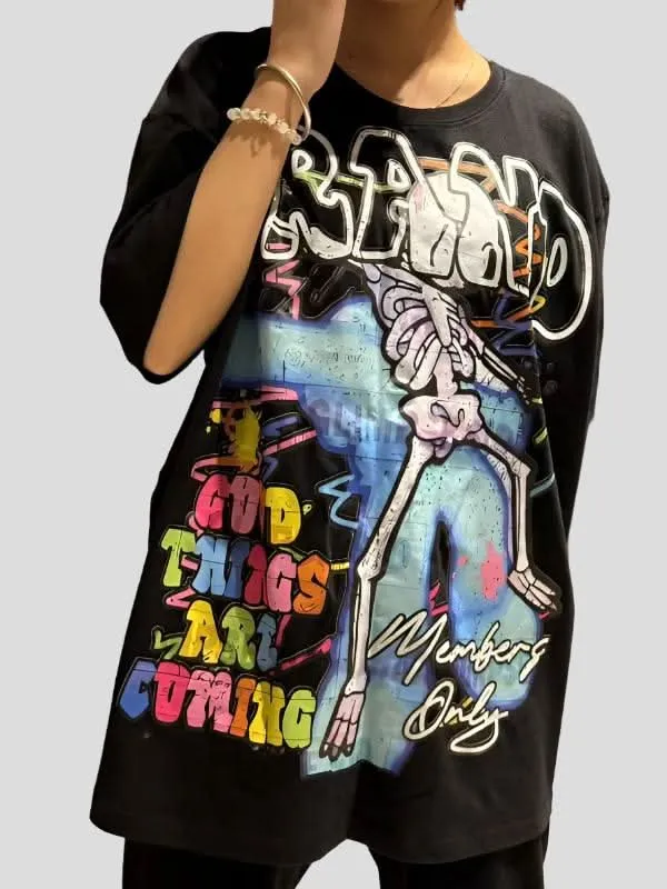 Good Things Are Coming T-Shirt – Oversized Graphic Tee