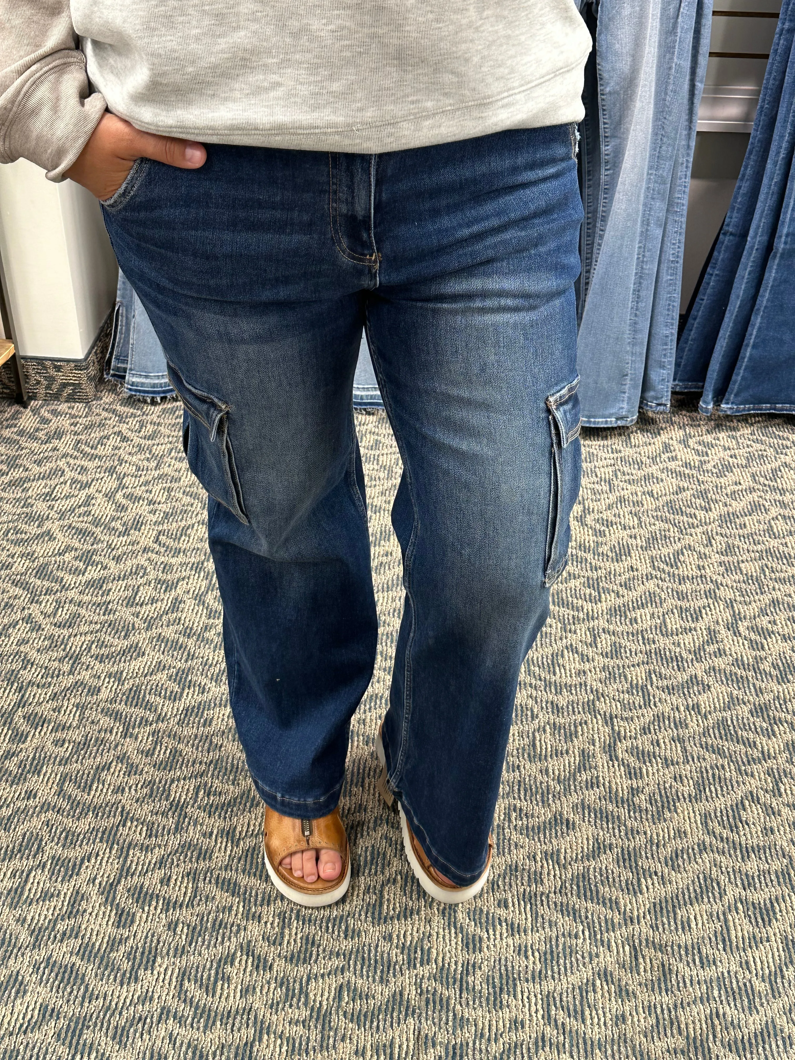 High Rise Wide Leg Cargo Jeans (Risen)