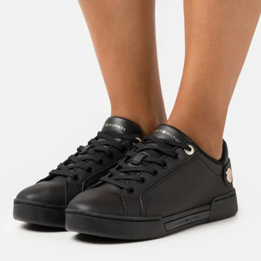 Tommy Hilfiger Button Detail Court Sneaker Women - BLK